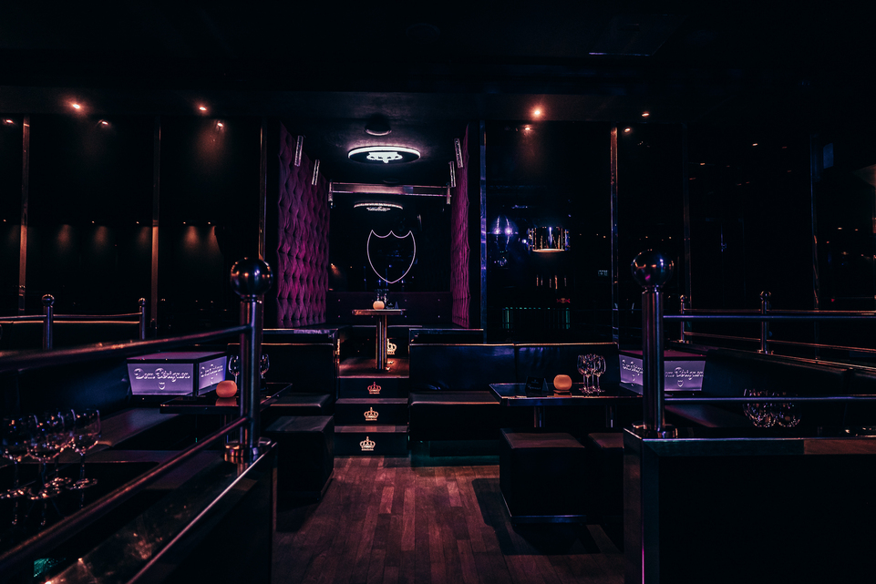 Club G7 Salzburg 2 Club G7 Salzburg 2