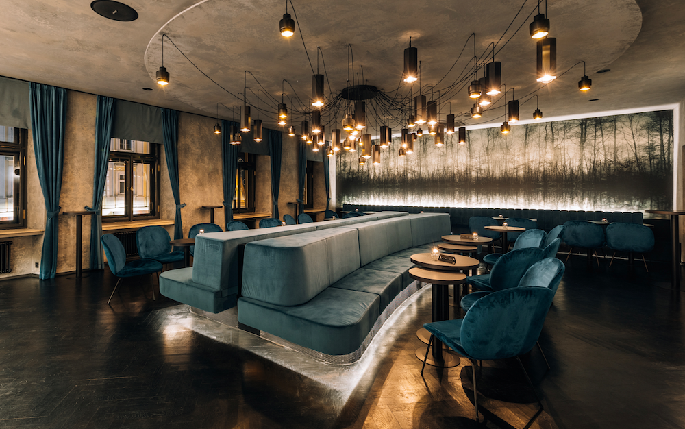 Moon Club 1 Moon Club 1